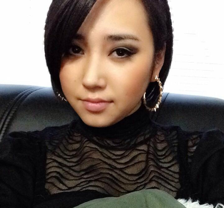 А.Дөлгөөн: Би жирийн л хүн шүү дээ